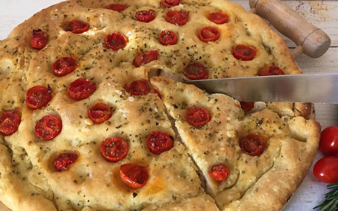 Focaccia Pugliese (Focaccia italienne aux tomates cerises)