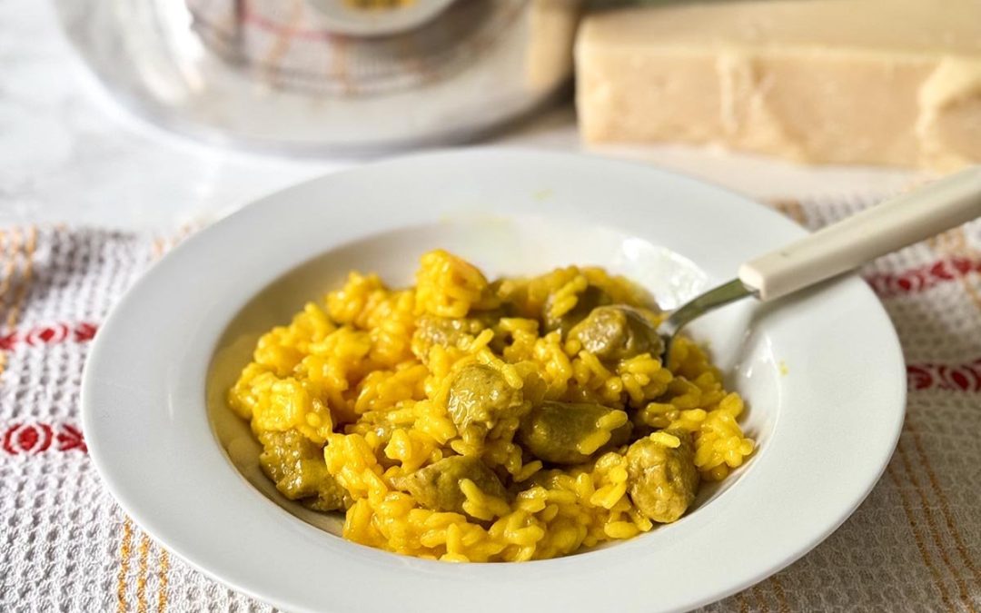 Risotto alla Monzese (Risotto italien au safran et à la saucisse)