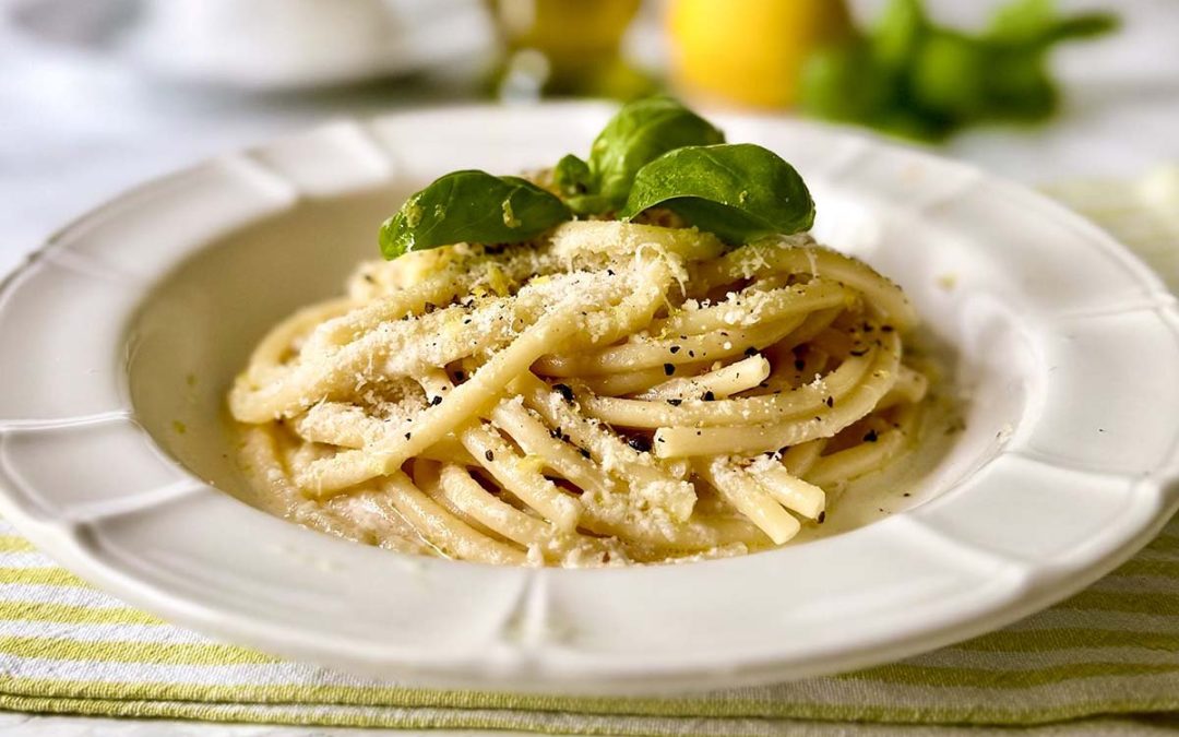 Pâtes au citron et à la ricotta faciles et crémeuses (prêtes en 10 minutes !)