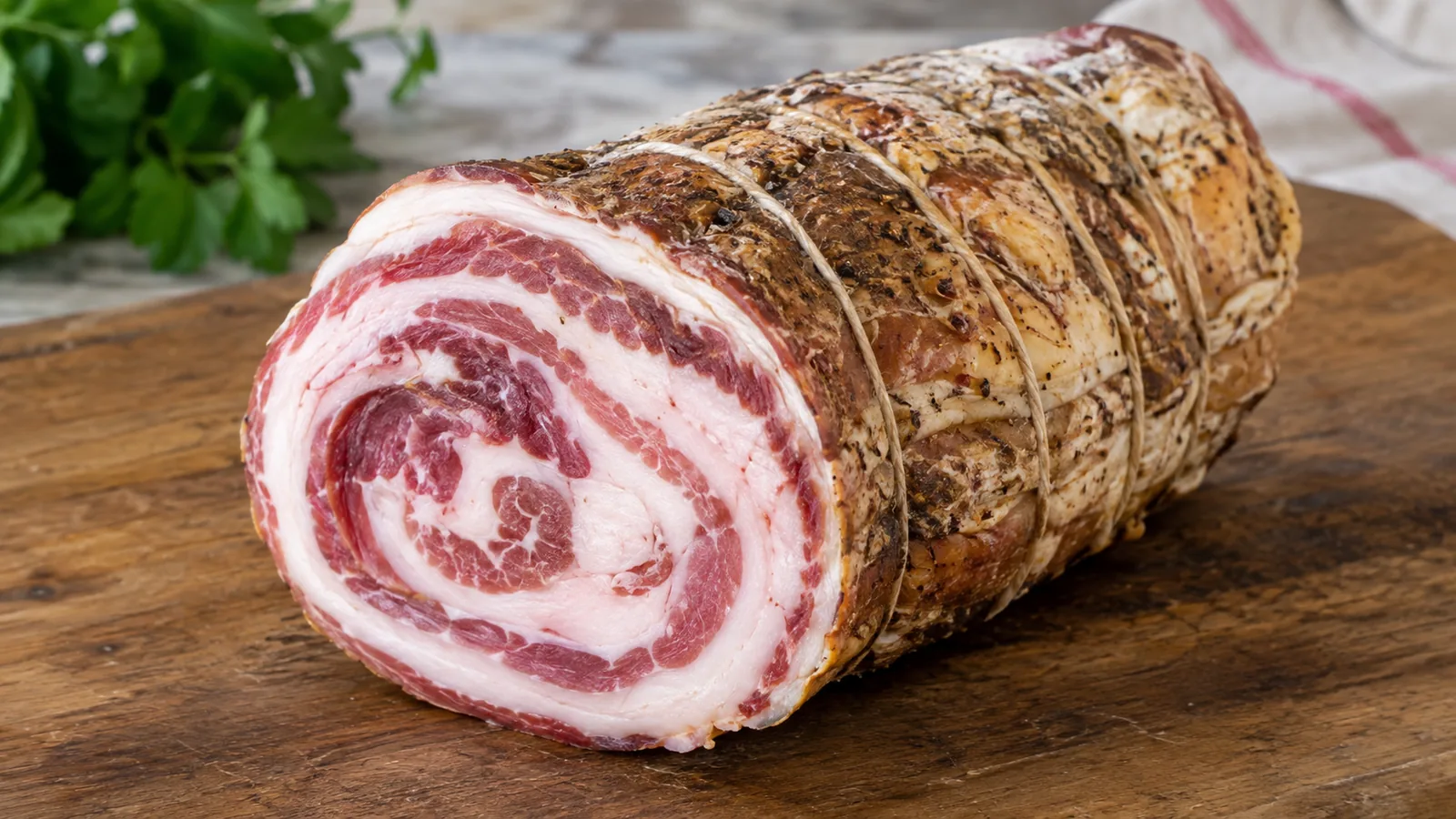 pancetta-enceinte_cover Pancetta enceinte : peut-on manger cette charcuterie ?
